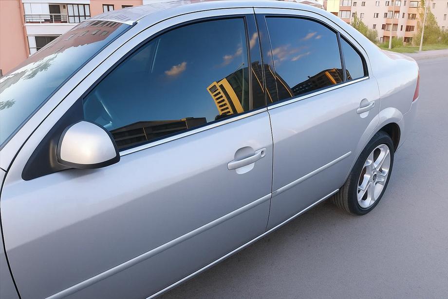 Ford Mondeo 2000-2007 Molduras exteriores de ventanas acero inoxidable (4 uds) Foto 1