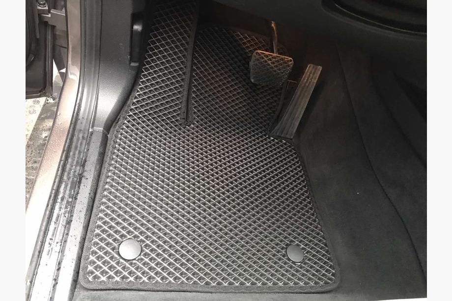 BMW X6 E71 2008–2014 Alfombrillas EVA V-1 (Negras) Image