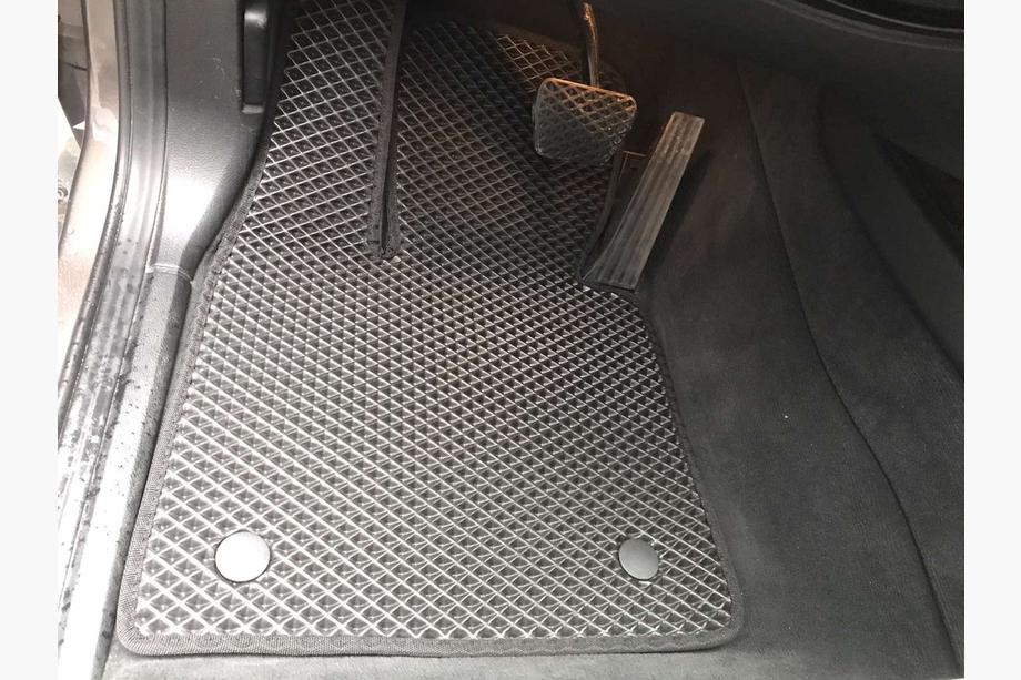 BMW X5 E70 2007-2013 Alfombrillas EVA V-1 (negras) Foto 2