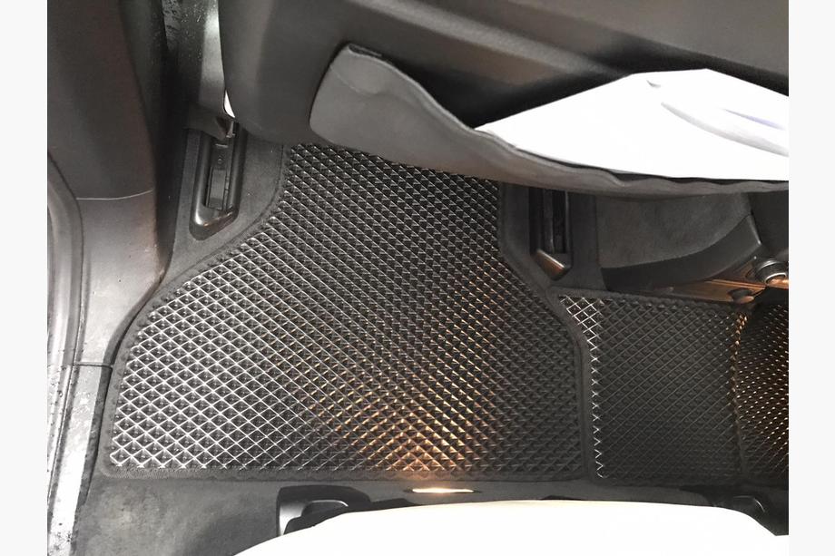 BMW X5 E70 2007-2013 Alfombrillas EVA V-1 (negras) Foto 9