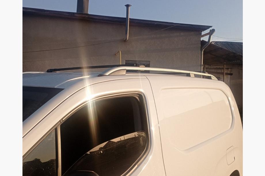 Peugeot Partner/Rifter 2019- Barras de techo Skyport (plateadas) Image