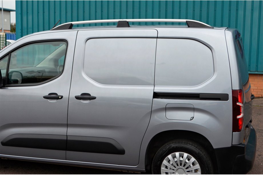 Opel Combo 2019- Barras de techo Skyport (plateadas) Batalla Corta Foto 7