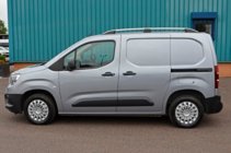 Toyota Proace City 2016- Barras de techo Skyport (plateadas) foto 6