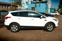Ford Kuga/Escape 2013-2019 Barras de techo Skyport (negras) foto 7