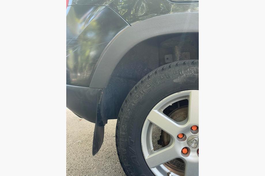 Dacia Duster 2008-2018 Aletines de aleta (4 uds., ABS negro) Foto 8