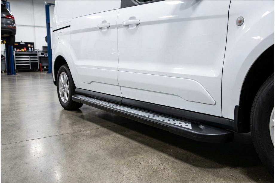 Volkswagen Caddy 2020- Estribos Laterales Vision New Black (2 uds., Aluminio) Base Maxi Foto 1
