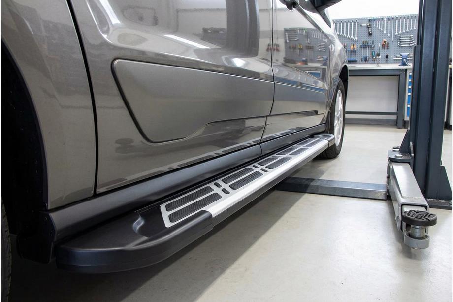 Volkswagen Caddy 2020- Estribos Laterales Sunrise (2 uds., Aluminio) Image