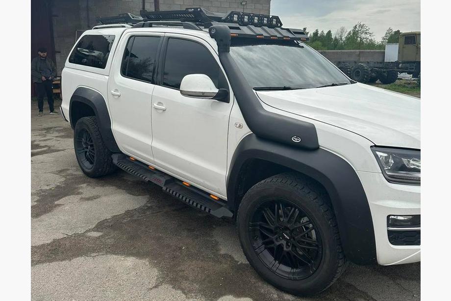 Volkswagen Amarok 2010-2022 Estribos laterales Dakar V2 con LED (2 uds, metal) Foto 8