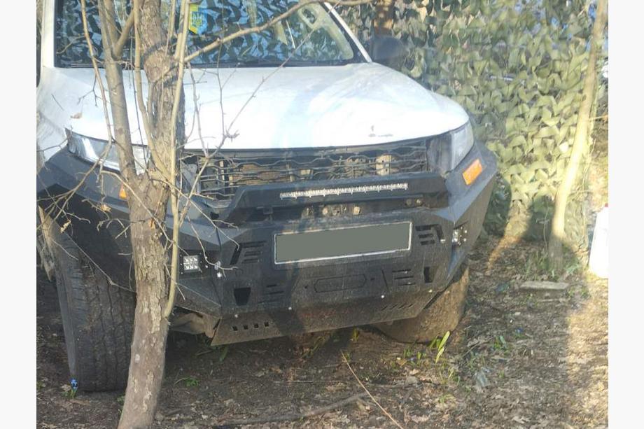 Mitsubishi L200 2015-2024 Parachoques delantero con cubrecarter Dakar (2019+) Foto 4