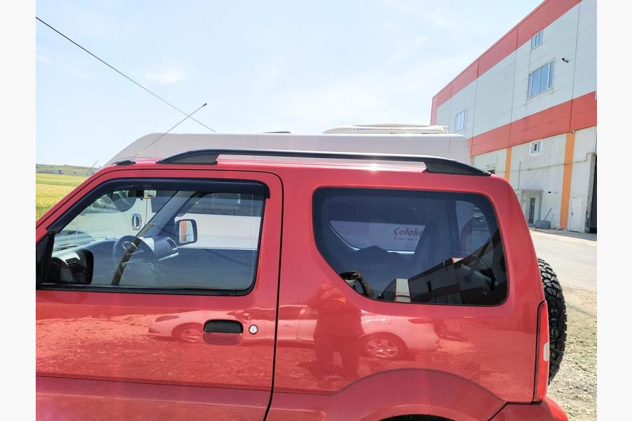 Suzuki Jimny 1998-2018 Barras de techo Skyport (negras) Foto 5
