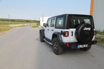 Jeep Wrangler 2018- Estribos Laterales Tayga V2 (2 uds., Aluminio) foto 2