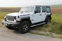 Jeep Wrangler 2018- Estribos Laterales Tayga V2 (2 uds., Aluminio) foto 3