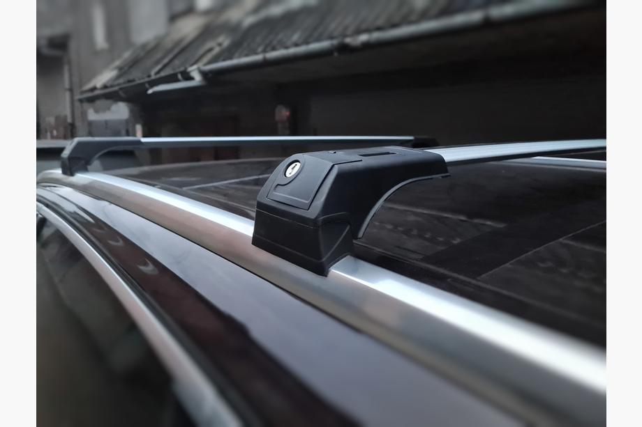 Audi Q7 2015–2026 Barras de techo para rieles integrados Skybar (2 uds) Negro Foto 1
