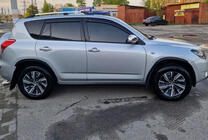 Toyota Rav 4 2006-2013 Aletines para guardabarros (4 uds, negros, plástico ABS) foto 1