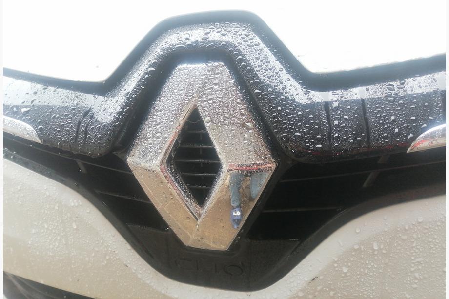 Renault Clio IV 2012-2019 Emblema (Turquía) Foto 5