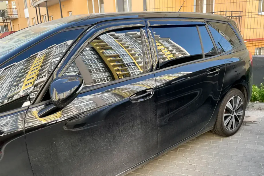 Citroen C-4 Picasso 2013–2022 Deflectores de Ventana Grand (4 uds, HIC) Image