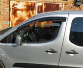 Peugeot Partner Tepee 2008-2018 Deflectores de Ventana (2 uds., Sunplex Sport) foto 2