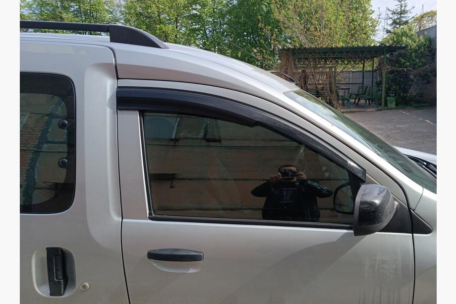 Renault Dokker 2013-2022 Deflectores de Ventana (2 uds., Sunplex Sport) Foto 2