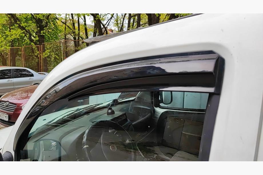 Fiat Doblo I 2005-2010 Deflectores de Ventana (2 uds., Sunplex Sport) Image