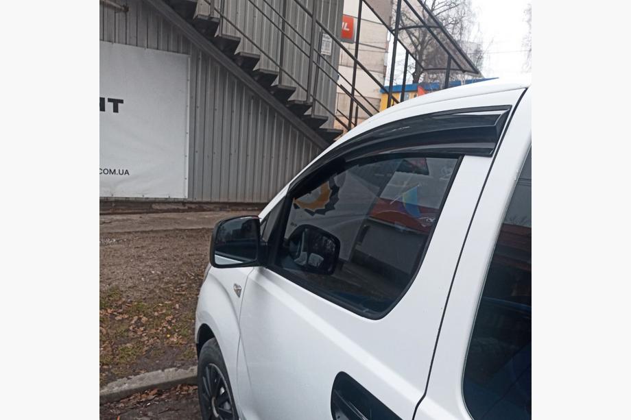 Hyundai H300, H1, Starex 2008-2020 Deflectores de Ventana (2 uds., Sunplex Sport) Image
