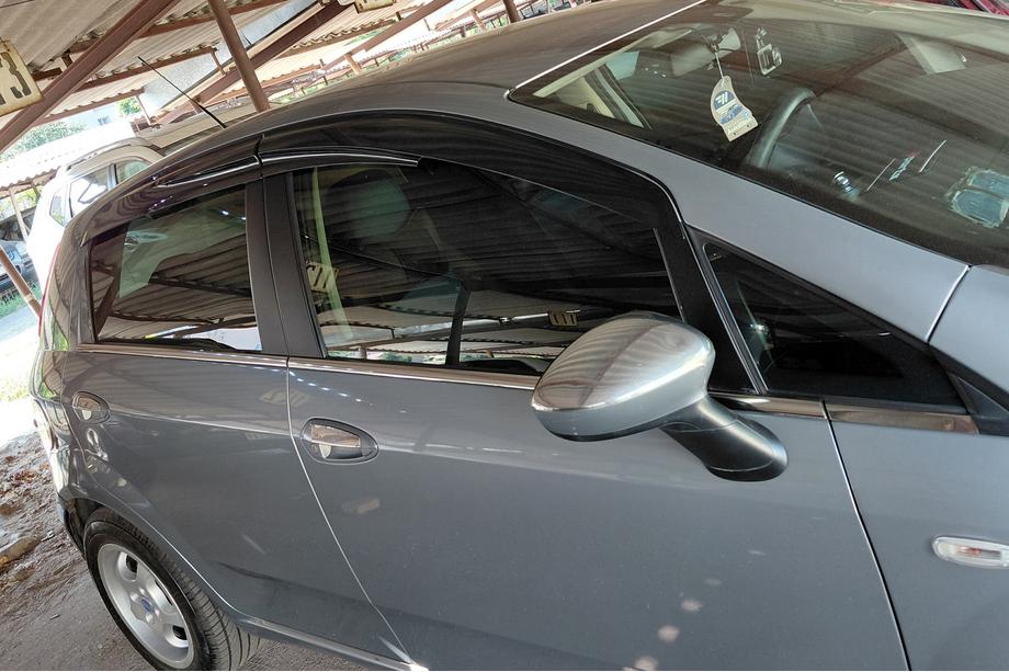 Fiat Punto Grande/EVO 2006-2018 Deflectores de Ventana (4 uds., Sunplex Sport) Foto 8