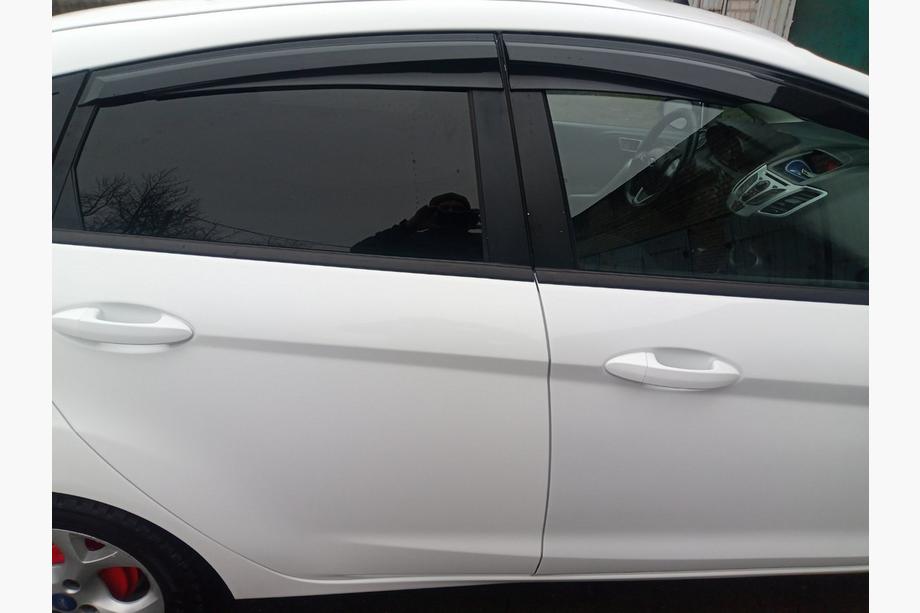 Ford Fiesta 2008-2017 Deflectores de Ventana (4 uds., Sunplex Sport) Foto 3