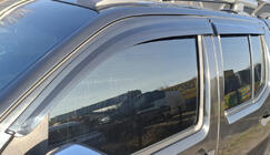 Nissan Navara 2006-2015 Deflectores de Ventana (4 uds., Sunplex Sport) foto 1