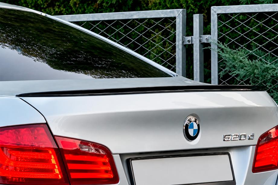BMW 5 Series F10/F11 2010–2016 Alerón Lip Sunplex (para F10, negro) Foto 3