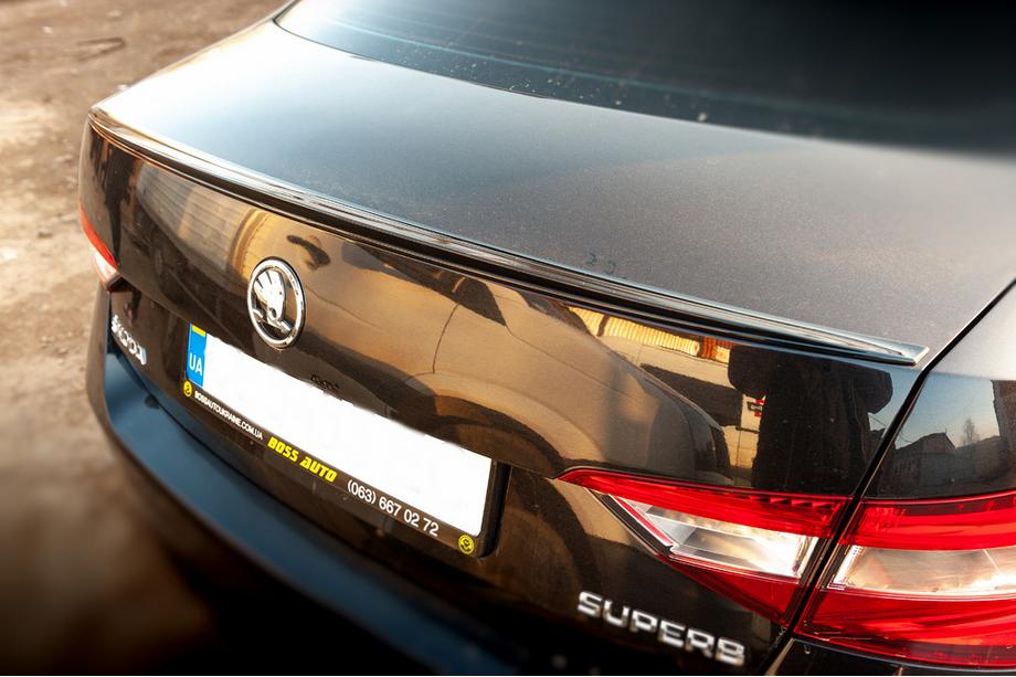 Skoda Superb 2015-2024 Spoiler Lip (Sunplex, negro) (119,2cm*7,3cm) Image