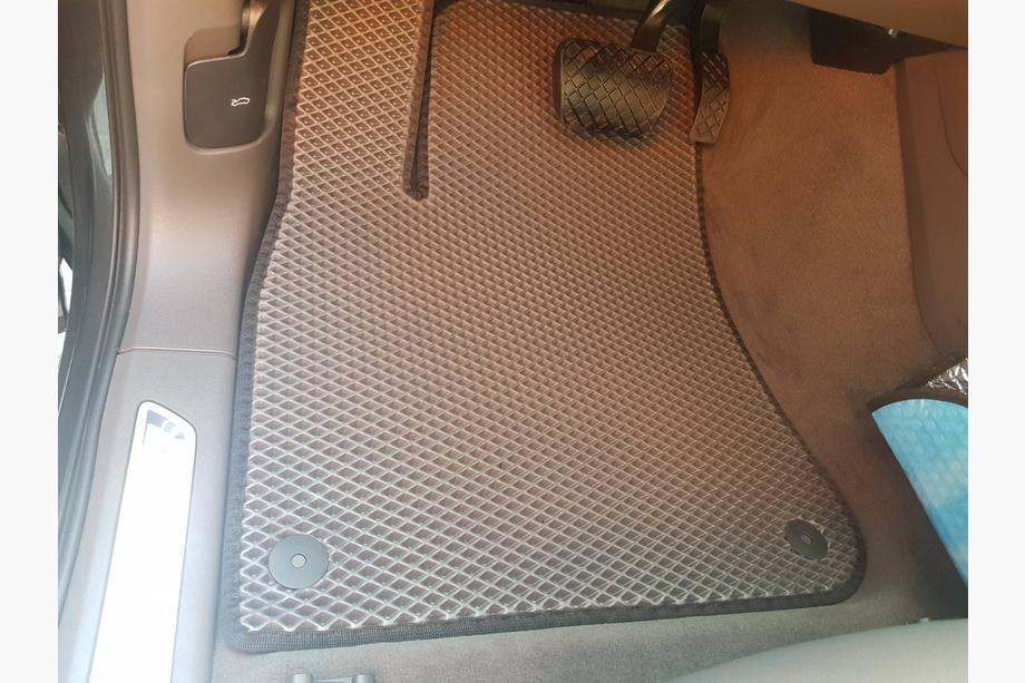 Volkswagen Touareg 2018- Alfombrillas EVA (negras) Image