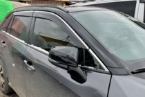 Toyota Rav 4 2019–2025 Deflectores de ventana con moldura cromada (4 uds, HIC) foto 1
