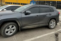 Toyota Rav 4 2019–2025 Deflectores de ventana con moldura cromada (4 uds, HIC) foto 6