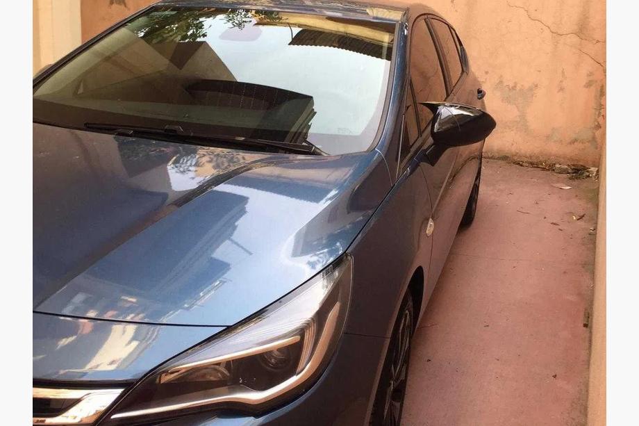Opel Astra K 2016-2021 Cubiertas de Espejos BMW-Style (2 uds) Foto 10