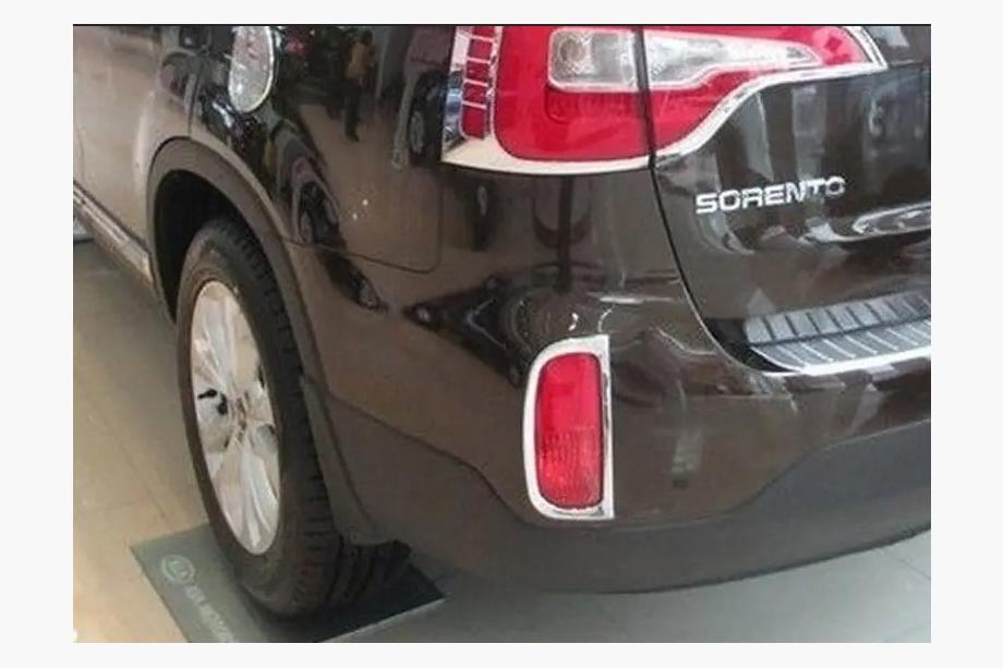 Kia Sorento II XM 2009-2014 Molduras para faros antiniebla traseros 2013+ (2 uds, plastico) Image