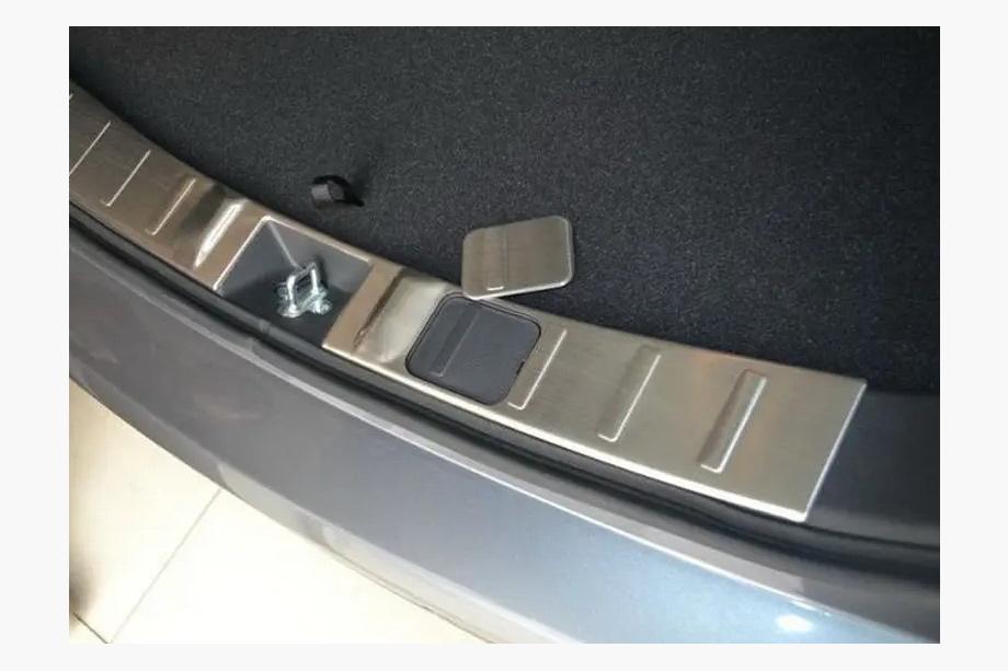 Mitsubishi Outlander 2012-2021 Protector de umbral de maletero Libao (acero inoxidable) Foto 3