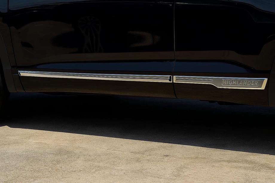 Toyota Highlander 2013-2019 Molduras Cromadas para Puertas Libao (ABS) Image