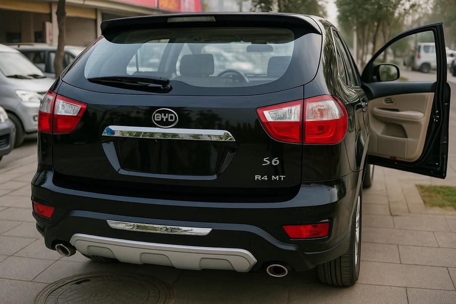 BYD S6 2010-2016 Difusor Trasero Image