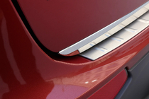 Chery Tiggo 5 2013- Moldura maletero Libao acero inoxidable foto 2