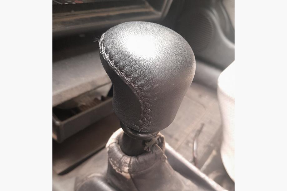 Opel Vectra B 1995-2002 Pomo de cambio sin logotipo (cuero) Image