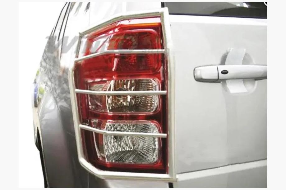 Suzuki Grand Vitara 2005-2017 Protecciones para pilotos traseros (acero inoxidable) Foto 5