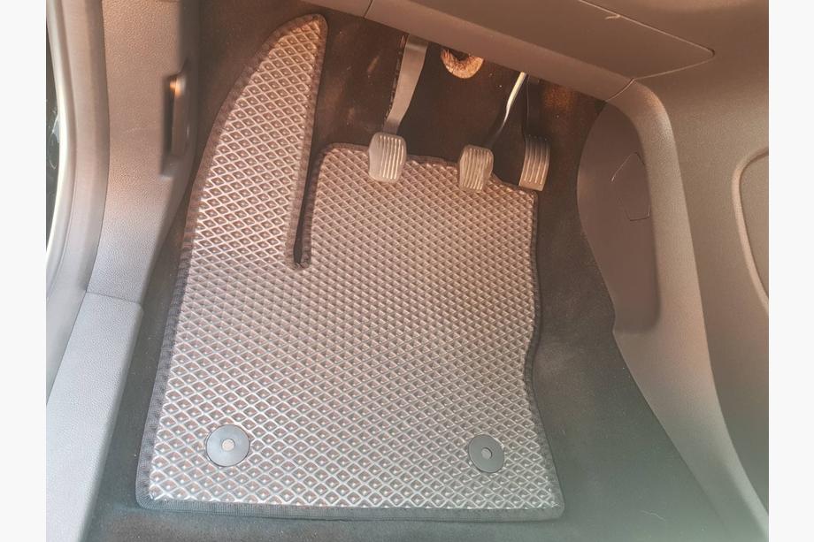 Ford C-Max/Grand C-Max 2010-2019 Alfombrillas EVA (negras) Image