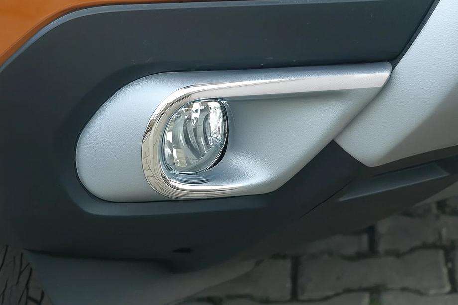 Renault Kangoo/Express 2021- Cubiertas para faros antiniebla (2 uds, acero inoxidable) Image