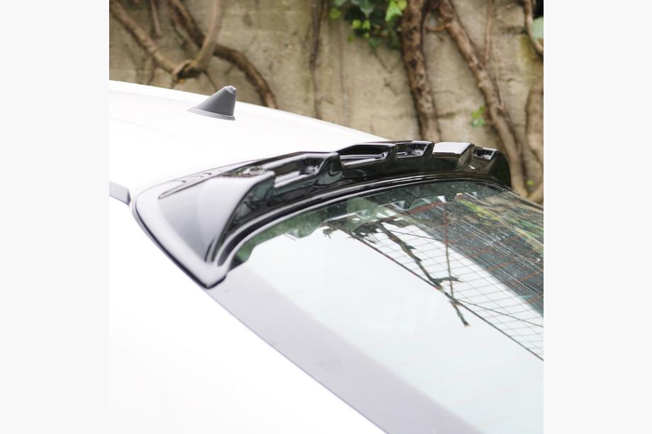 Fiat Tipo 2016- Visera de ventana trasera (ABS) Image