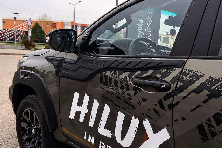 Toyota Hilux 2015- Molduras superiores de puerta (4 uds, ABS) Image