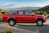 Isuzu D-Max 2002-2011 Estribos Laterales Maya Red (2007-2012, 2 uds., Aluminio) foto 1