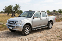 Isuzu D-Max 2002-2011 Estribos Laterales Bosphore Grey (2007-2012, 2 uds., Aluminio) foto 1