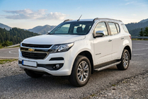 Chevrolet Trailblazer 2012-2019 Estribos Laterales BlackLine (2 uds., Aluminio) foto 1