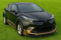 Toyota C-HR 2016-2023 Kit de carrocería (imprimado para pintar) foto 1