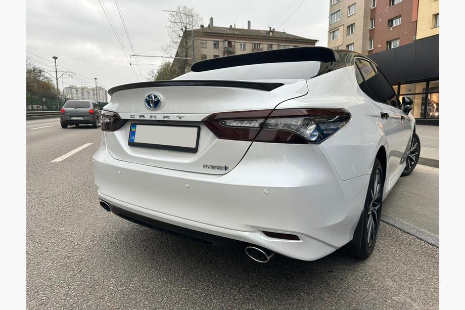 Toyota Camry 2017–2023 Alerón trasero (negro) Image