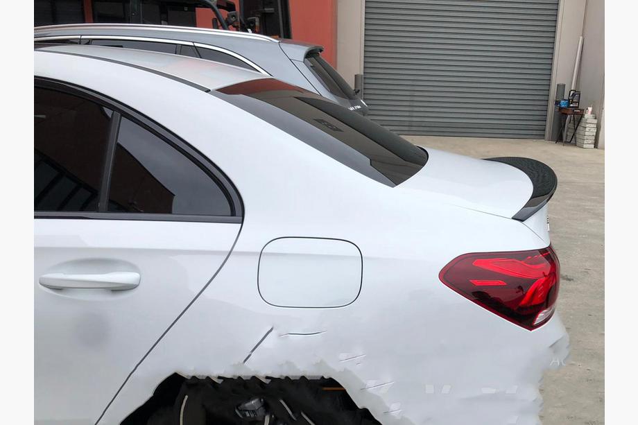 Mercedes A-class W177 2018- Alerón Lip (1234 Upgrade, Negro) Image